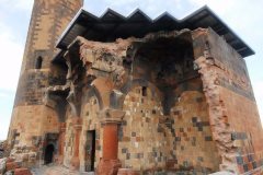 ANI-ULU-CAMII-MANUCHER-CAMII_Sayfa_32