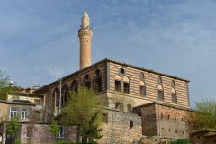 HAZRO-ULU-CAMII_Sayfa_09